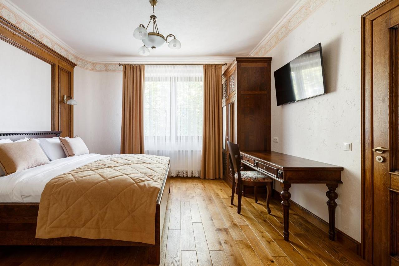 Ganz Hotel Ivano-Frankivsk Esterno foto